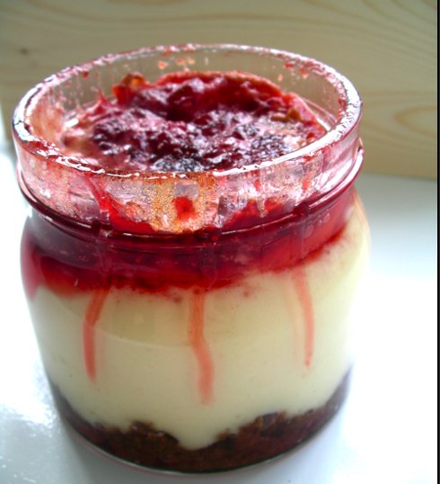 strawberry-cheesecake-jar