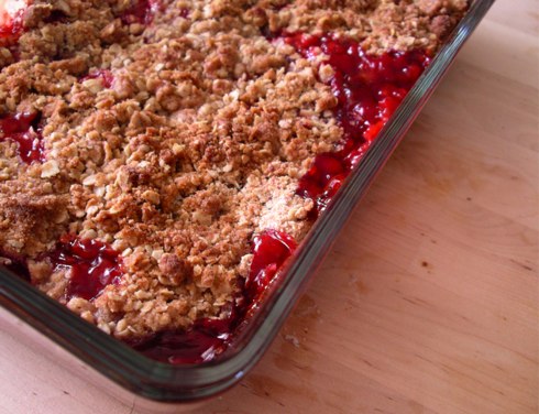 strawberry-crumble