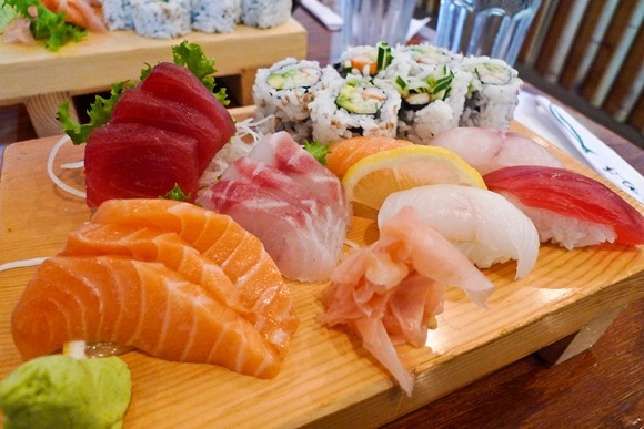 sushi sashimi combo