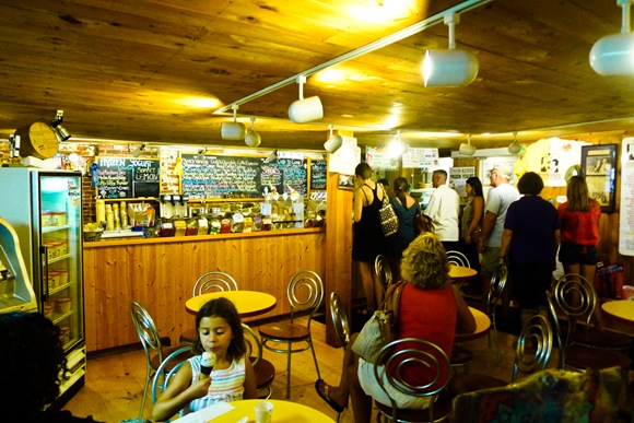 annabelles ice cream interior